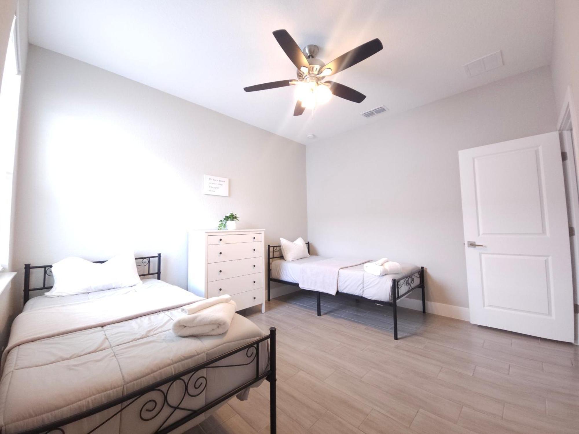 Spacious Modern 4Bd 2Ba Home! Close To Legoland ウィンターヘイブン エクステリア 写真